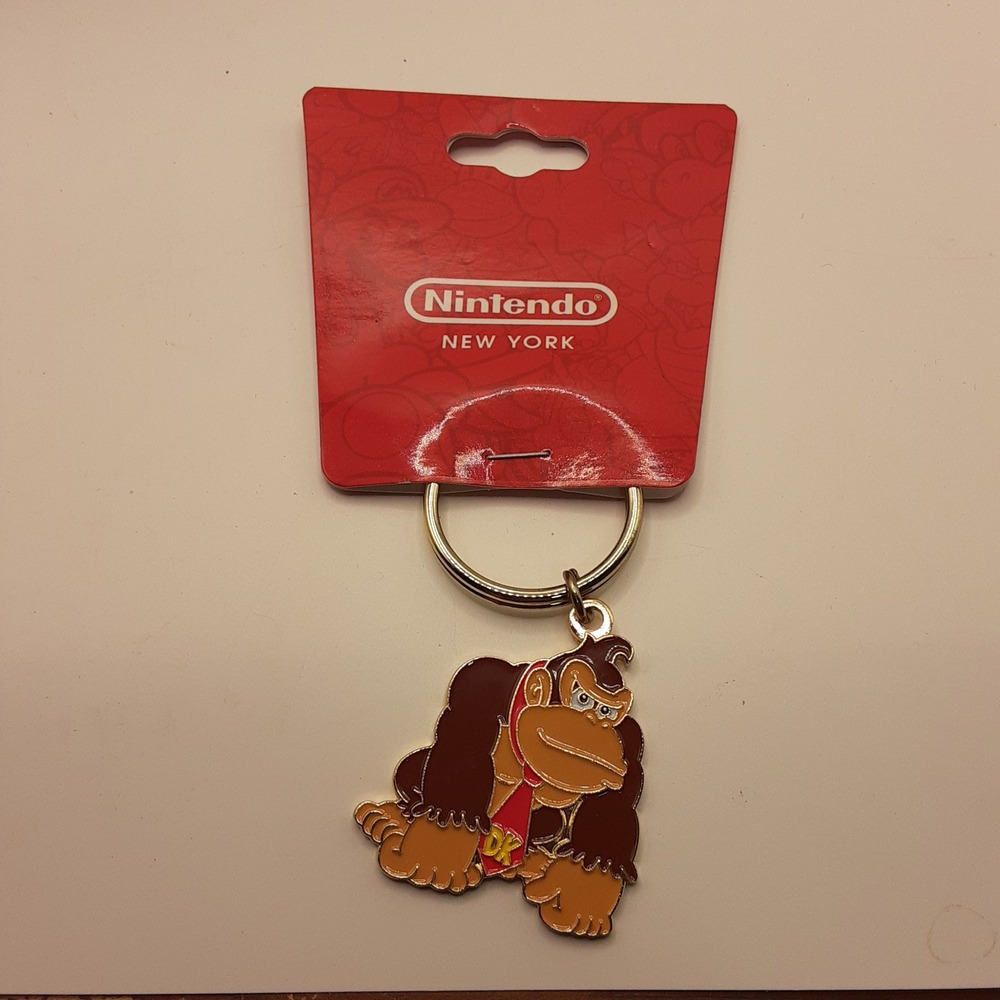 Nintendo New York Donkey Kong Enamel Keychain Metal Bag Charm DK Red Tie Retro